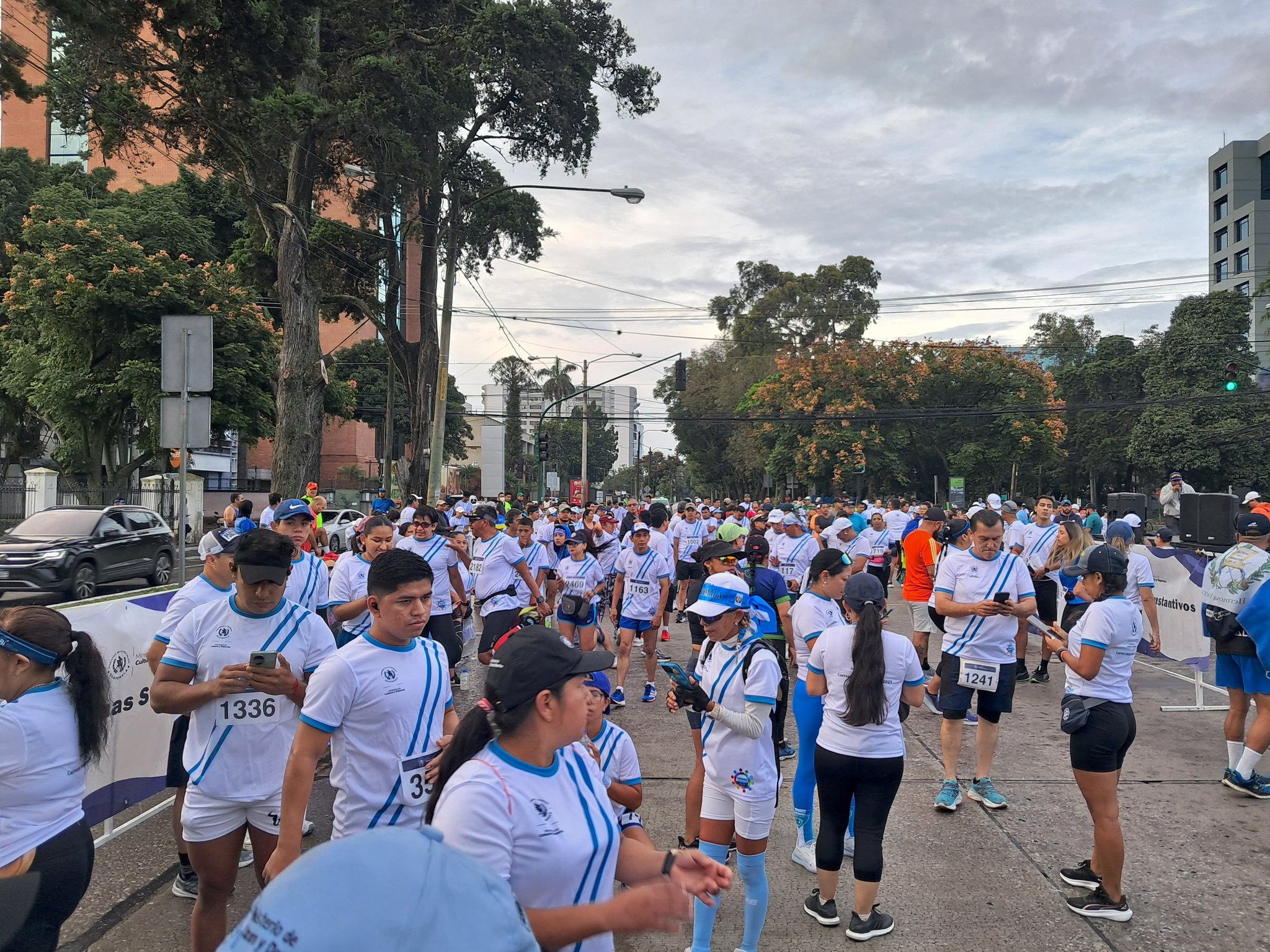 Cientos de guatemaltecos participaron en la Carrerea Independencia 2025
