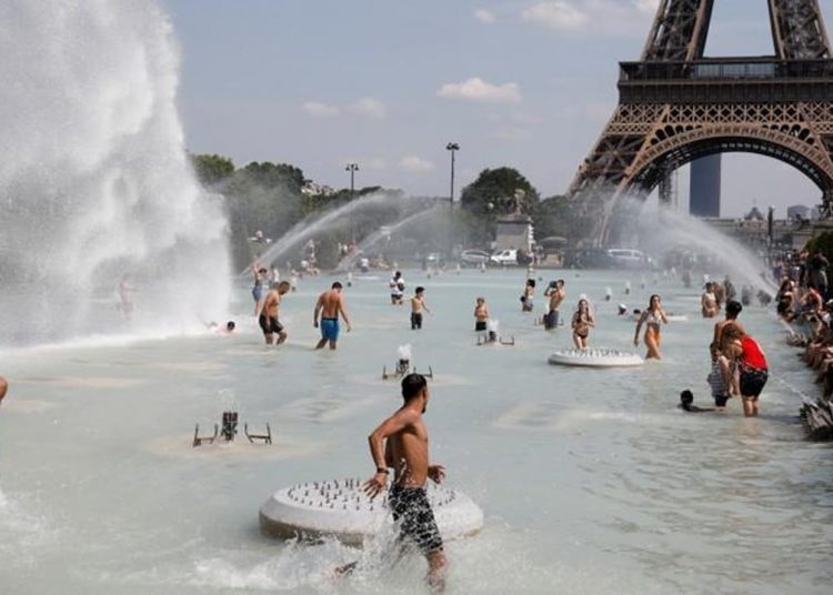 La investigación da cuenta de muertes por olas de calor en al menos nueve países de Europa.