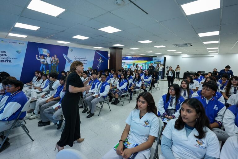 Más de mil estudiantes encendieron la chispa del compromiso ciudadano