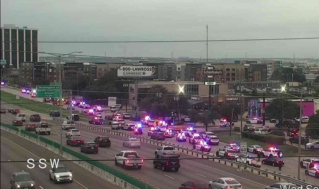 Tres muertos y varios heridos dejó ataque a balazos en centro de detención de la ICE en Dallas, Texas.