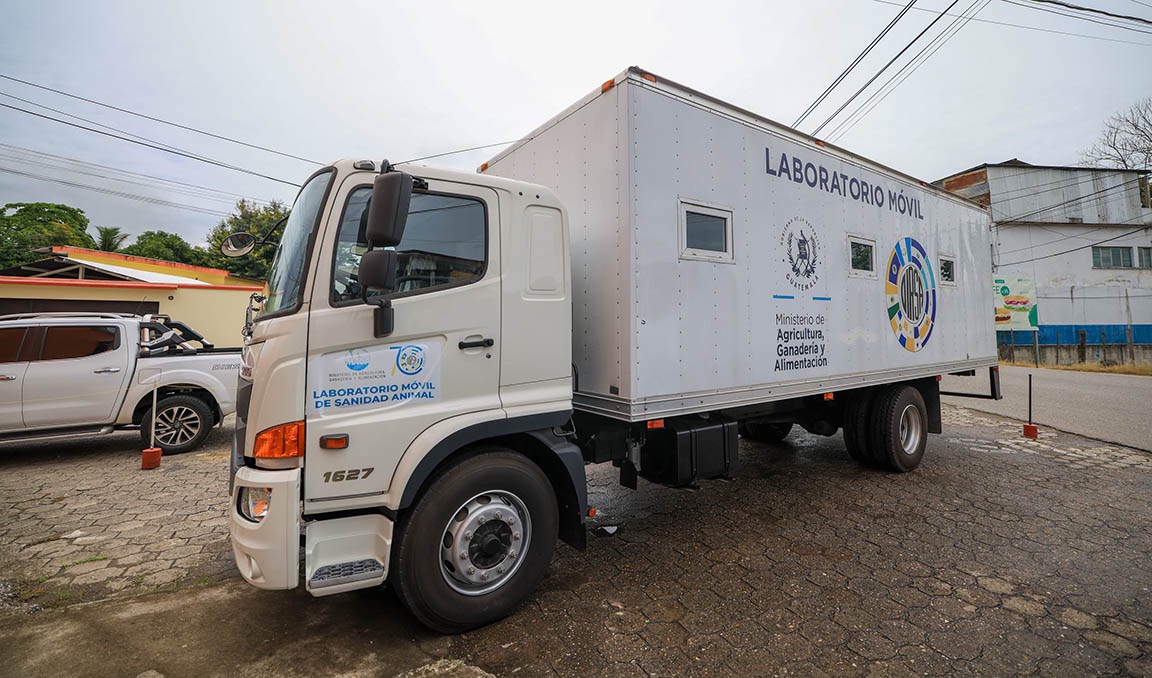 MAGA cuenta con laboratorio móvil para combatir el gusano barrenador en Izabal