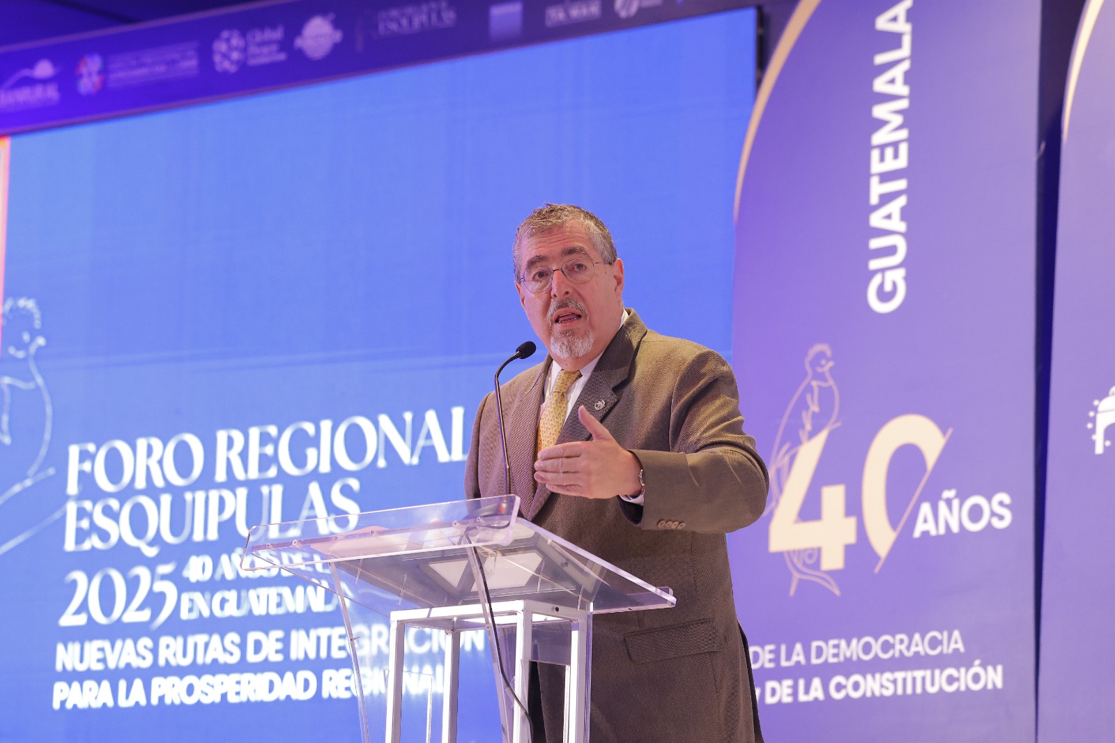 Presidente destaca el fortalecimiento de la democracia en Foro Regional de Esquipulas