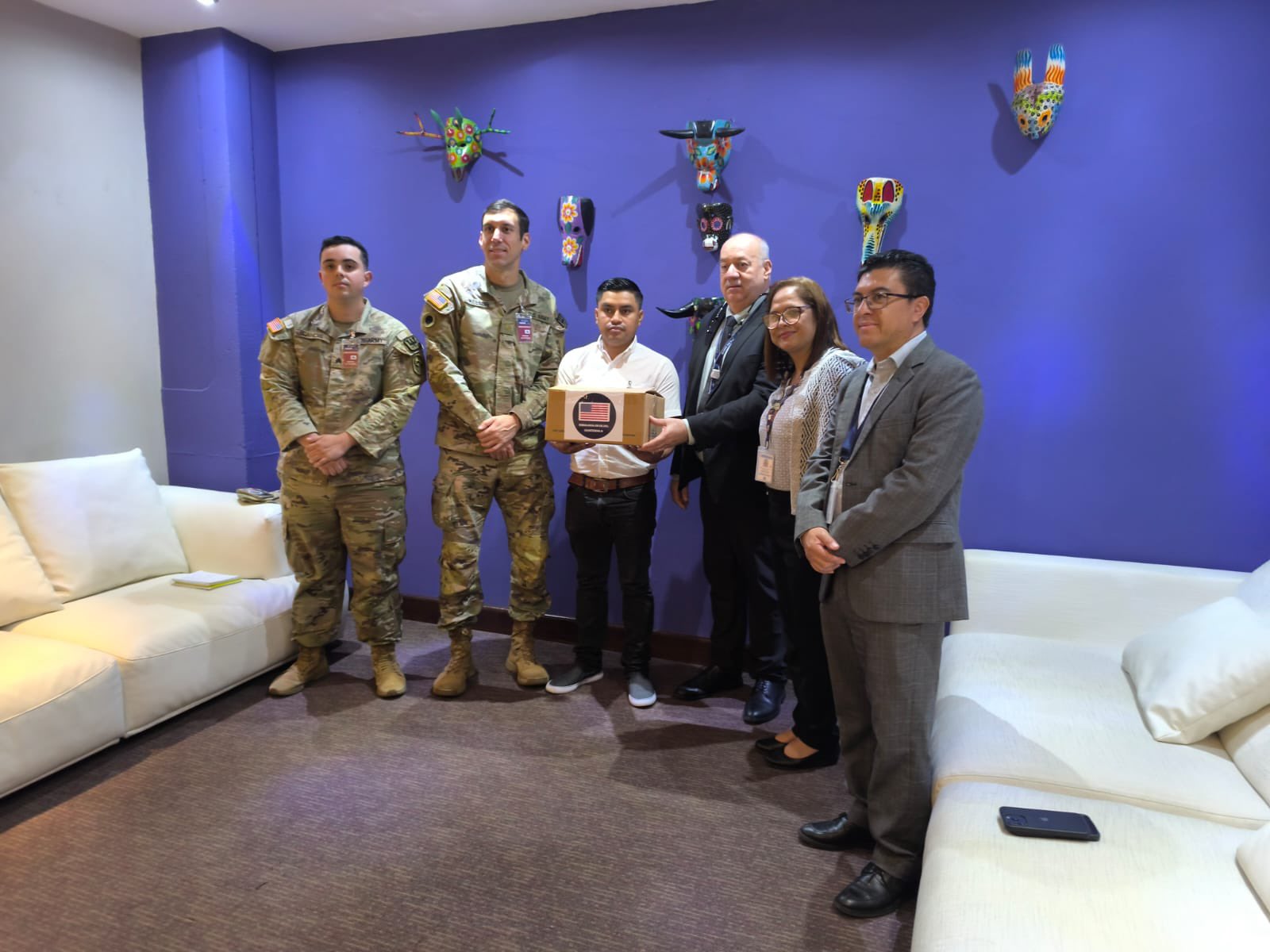 Estados Unidos dona medicamentos al Centro de Operaciones de Emergencias de Guatemala. / Foto: DGAC.