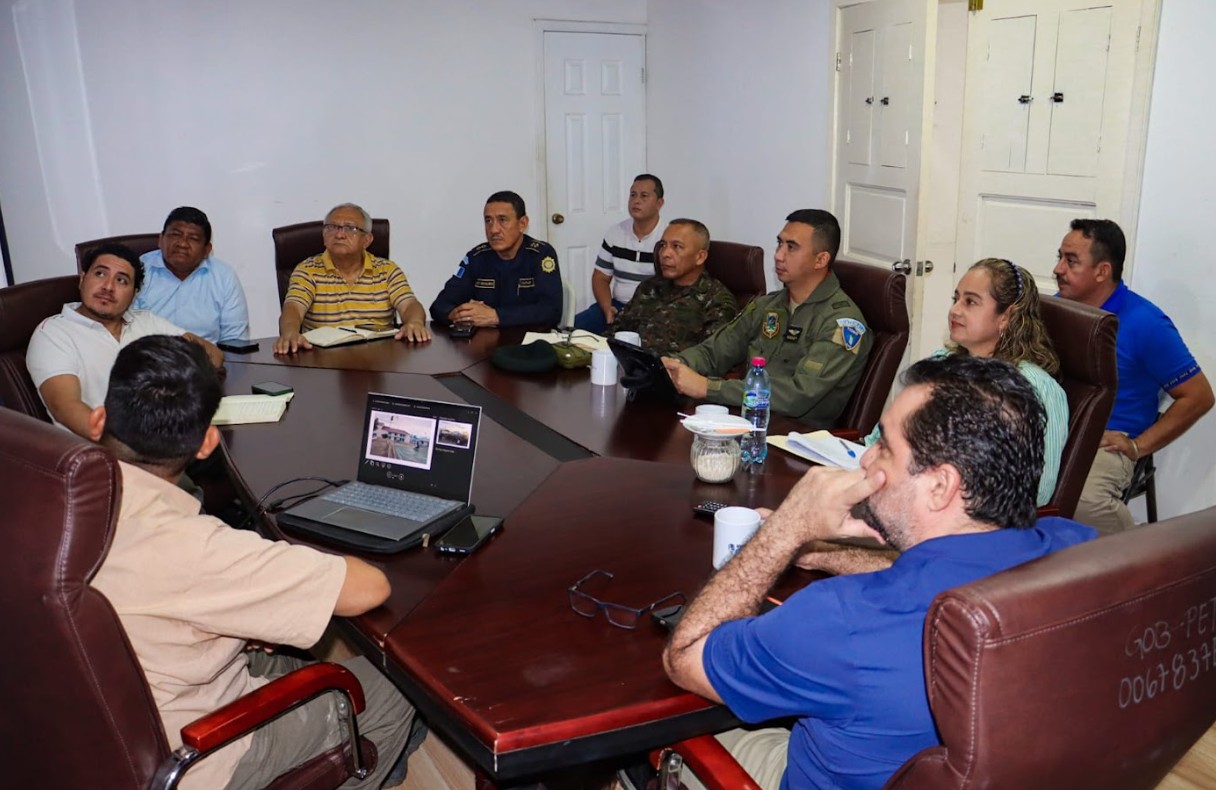 Coordinan acciones para garantizar seguridad durante fiestas patrias en Petén
