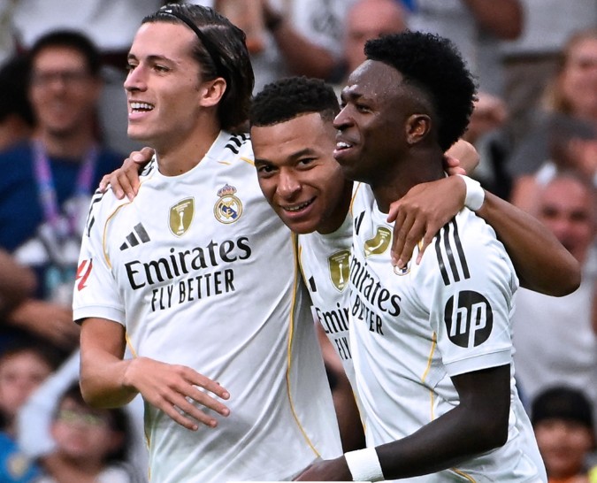 Mbappé afianza al Real Madrid al liderato