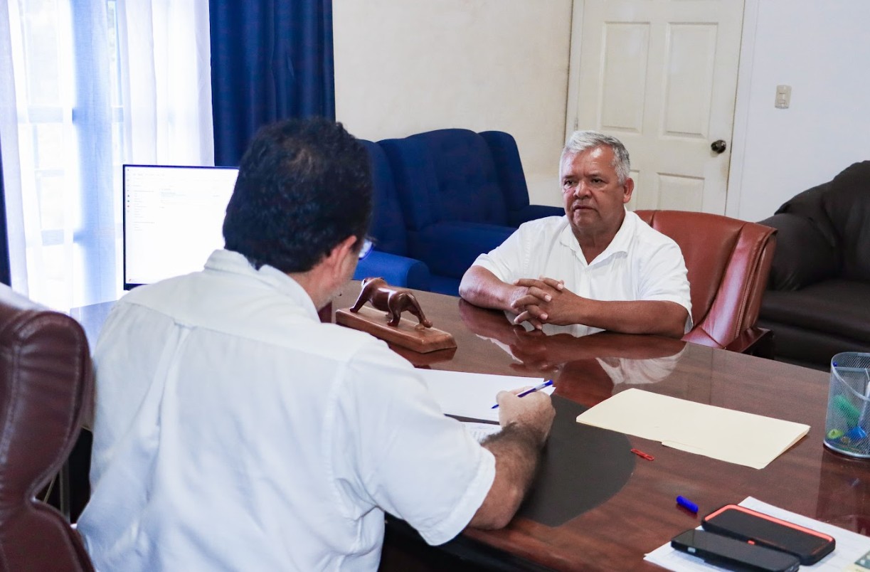 Firman último convenio de fondos ordinarios al municipio de San Luis, Petén