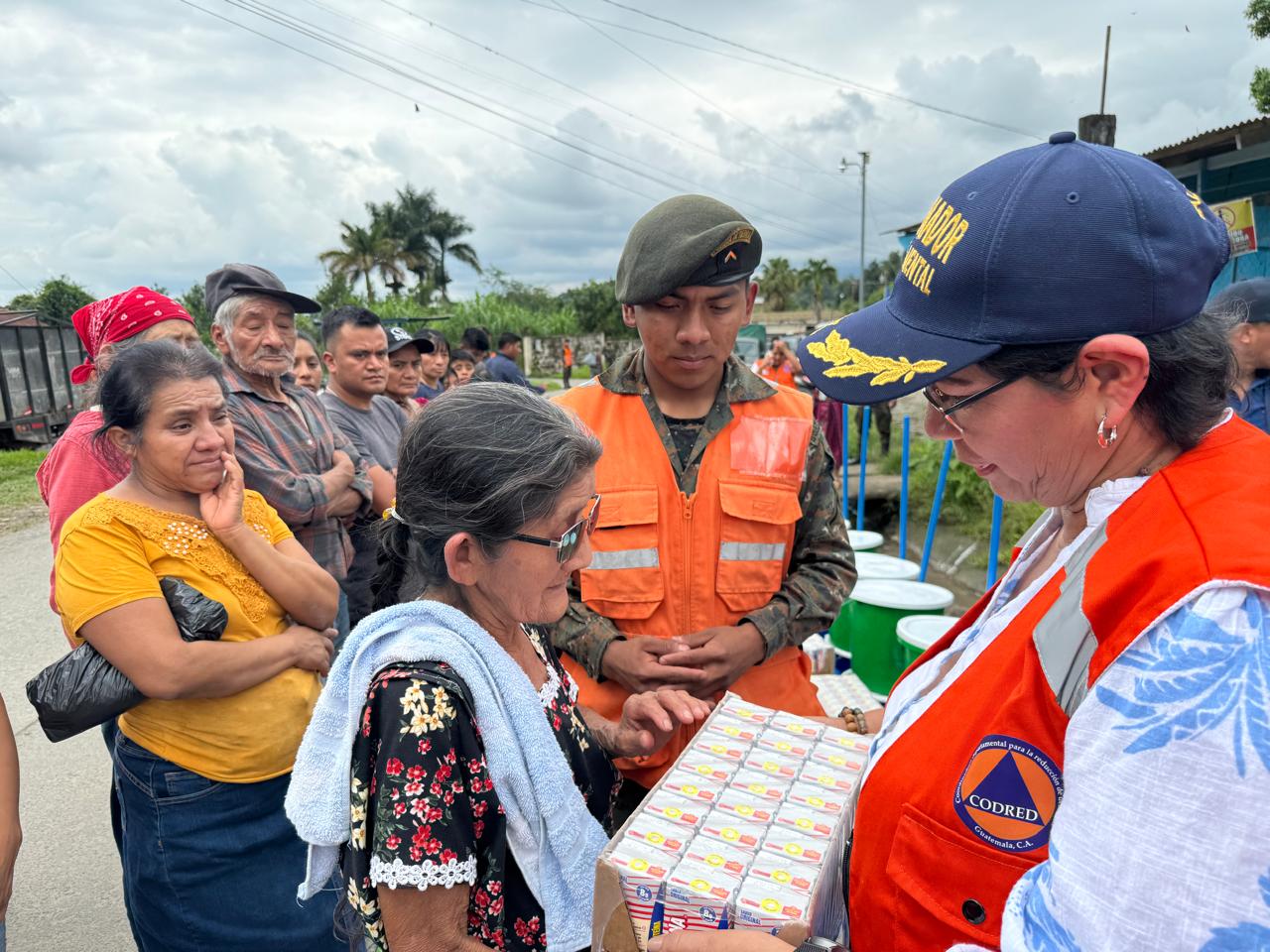 Entregan ayuda humanitaria en El Palmar y Coatepeque, Quetzaltenango