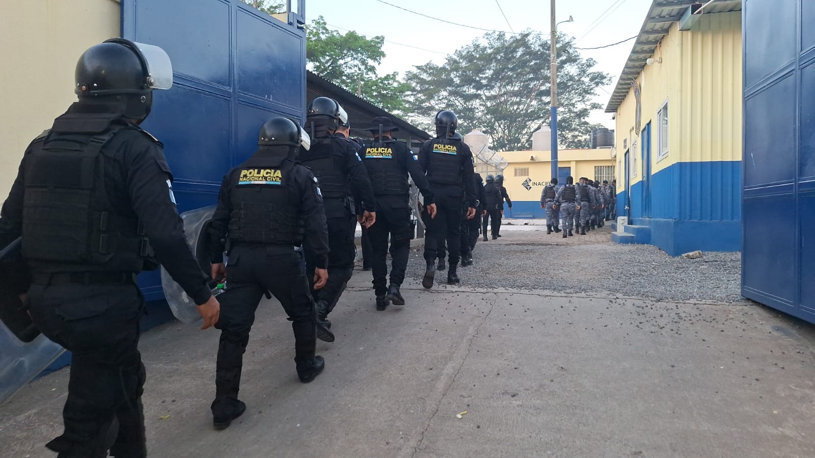 Crearán fuerza de tarea para revisar procesos de la Policía Nacional Civil y el Sistema Penitenciario