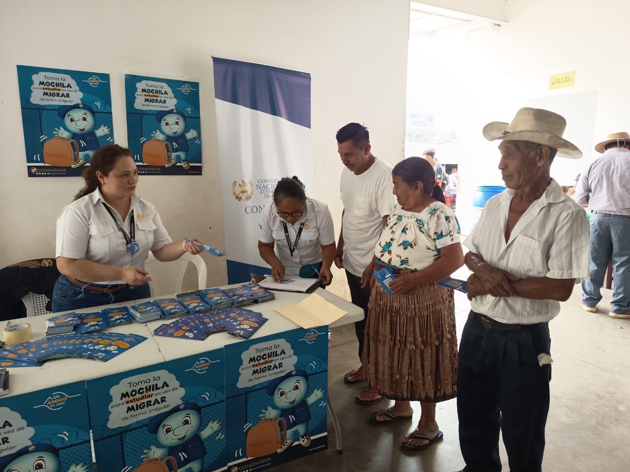 Instituciones de Gobierno acercan sus servicios a pobladores de San Miguel Tucurú
