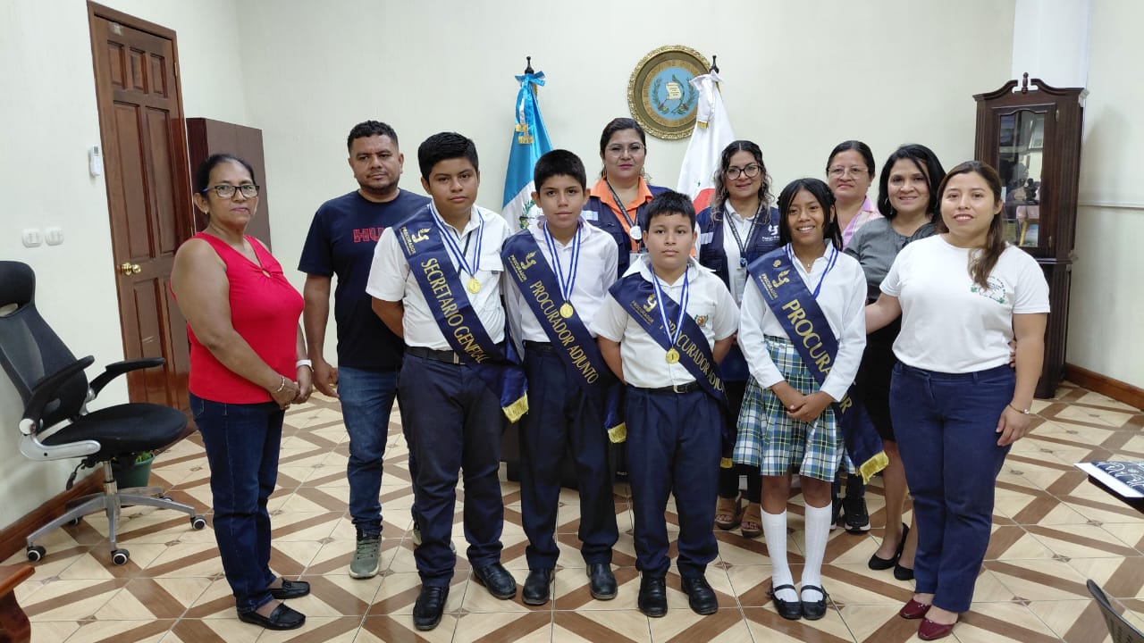 Niña PDH visita la Gobernación Departamental de Zacapa