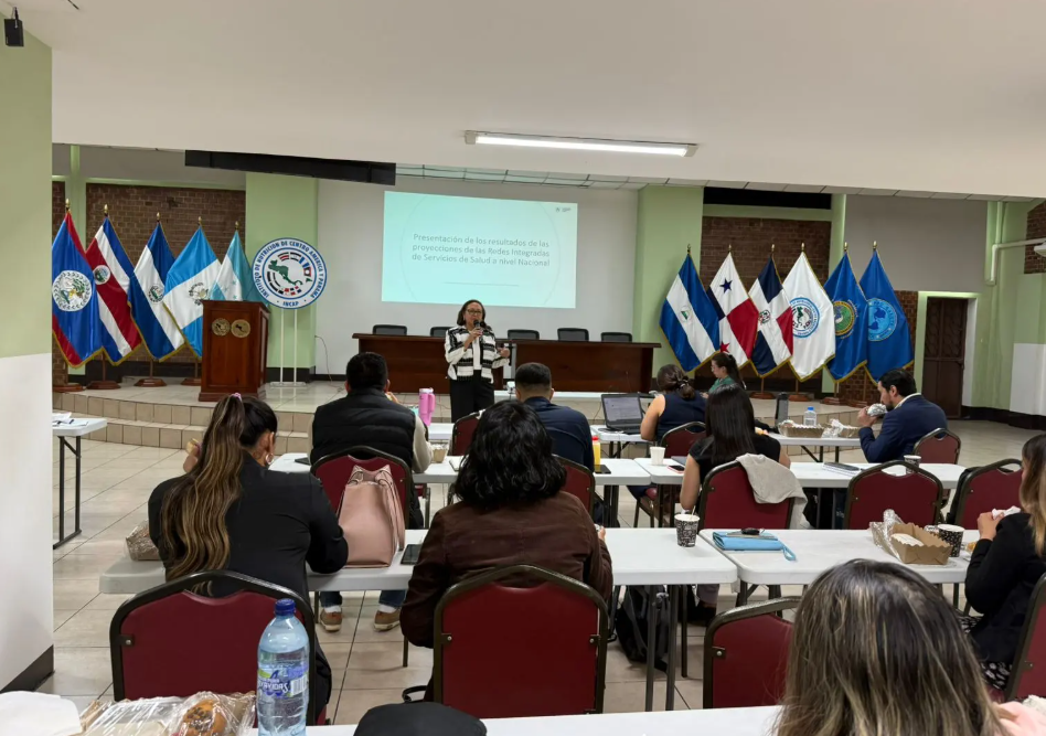 El MSPAS desarrolló un taller especializado dirigido a profesionales Químicos-Biólogos a cargo de laboratorios clínicos. (Foto: MSPAS)