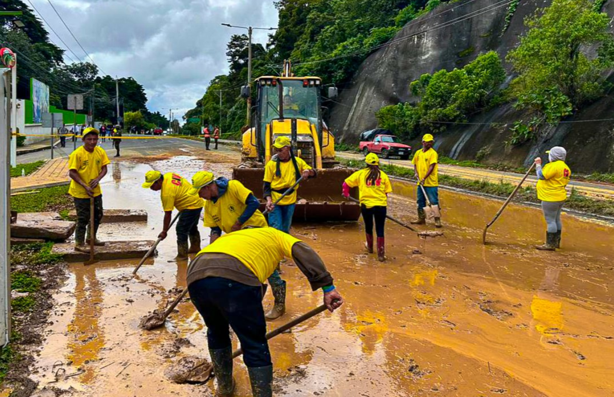 Suspenden labores en el km 24 de la ruta a El Salvador./Foto: CIV.