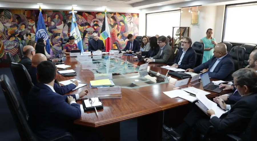 Comisión tripartita sin consenso en fijación de salario mínimo