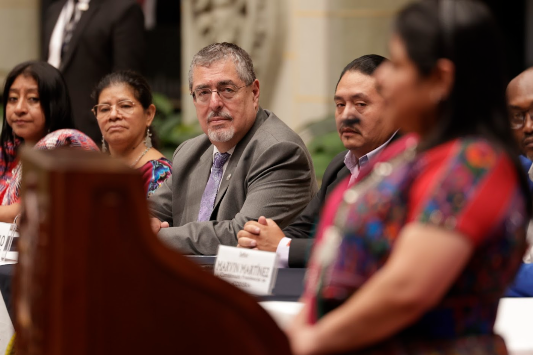 Presidente reafirma el compromiso de establecer una nueva relación del Gobierno con los pueblos indígenas