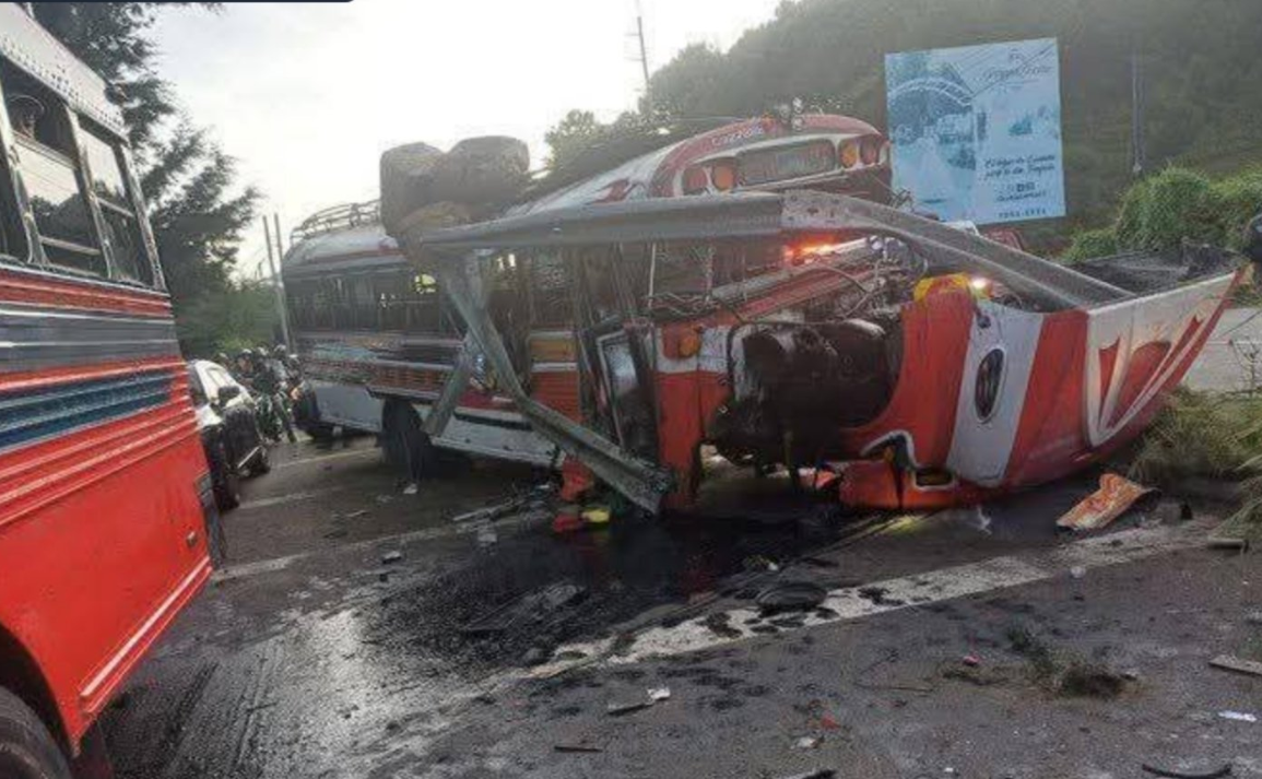 Accidente en ruta interamericana deja a 40 personas heridas./Foto: Asonbomd.