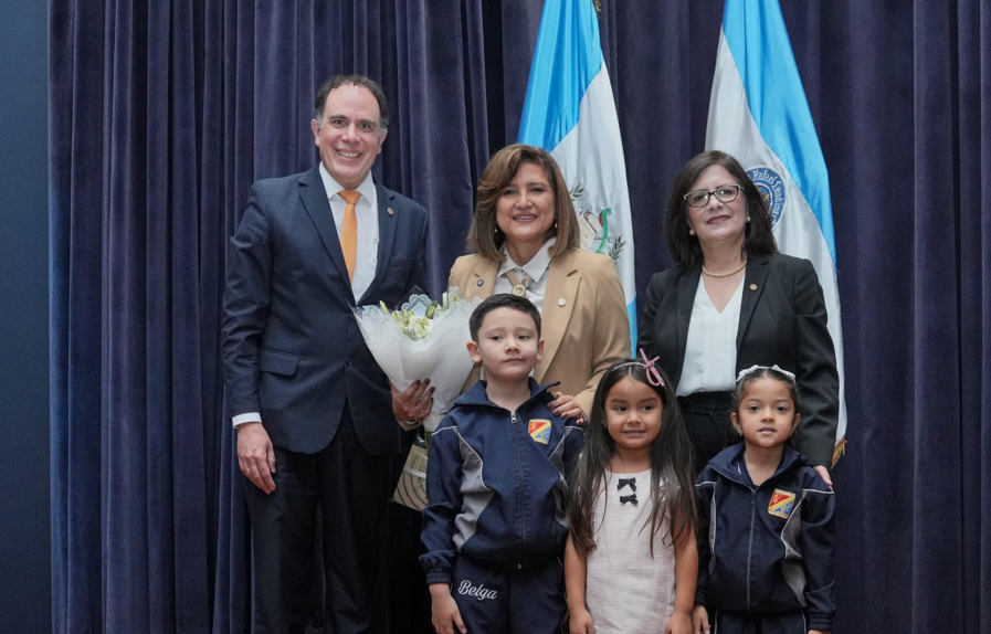 La vicepresidenta Karin Herrera participó en el primer Congreso Internacional de Primera Infancia. (Foto: Vicepresidencia de la República)