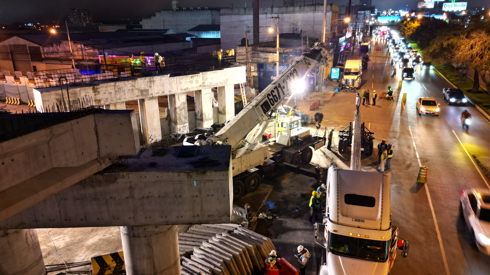 Anuncian cierre temporal del paso en la calzada Roosevelt. / Foto: CIV.