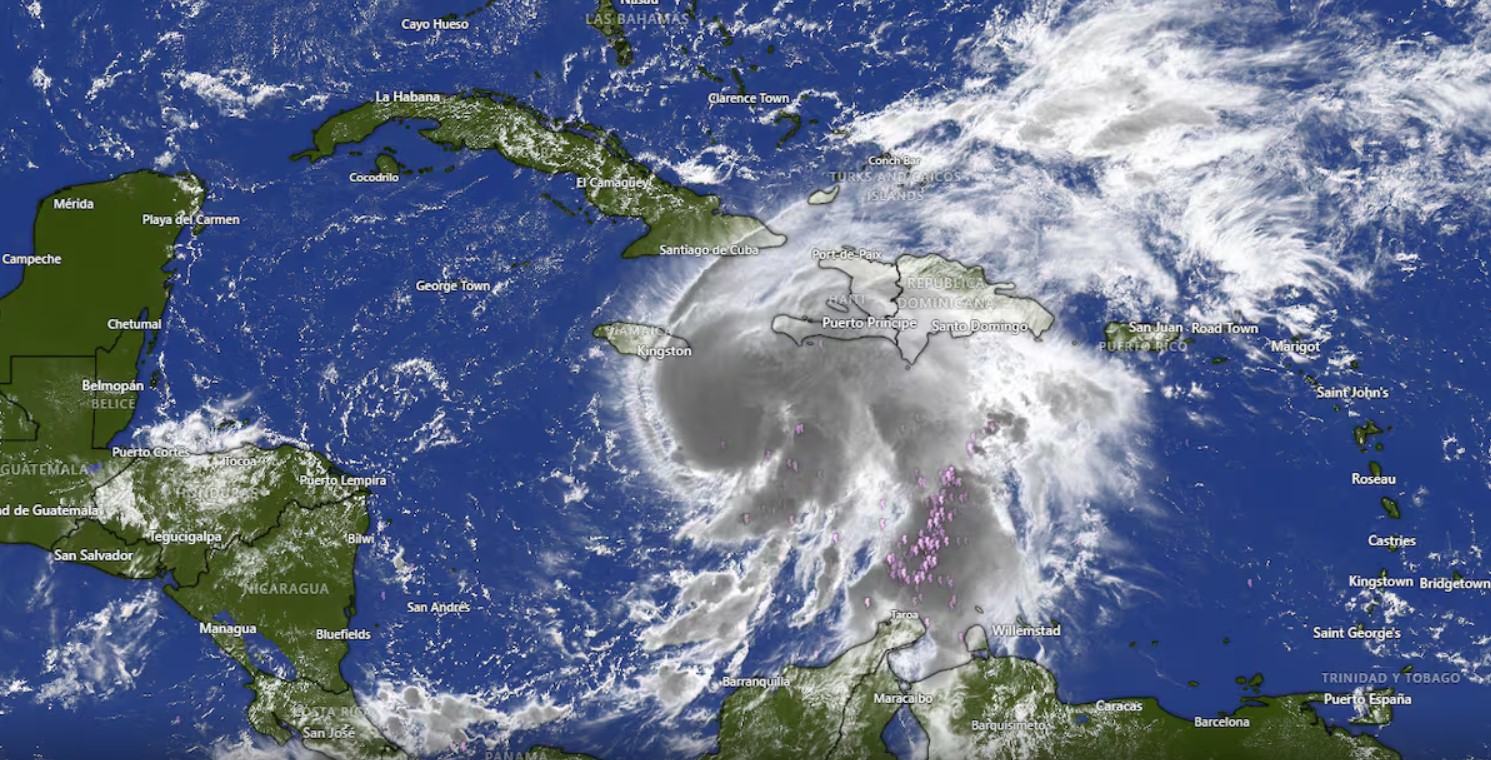 Melissa podría intensificarse rápidamente y convertirse en peligroso huracán en el Caribe