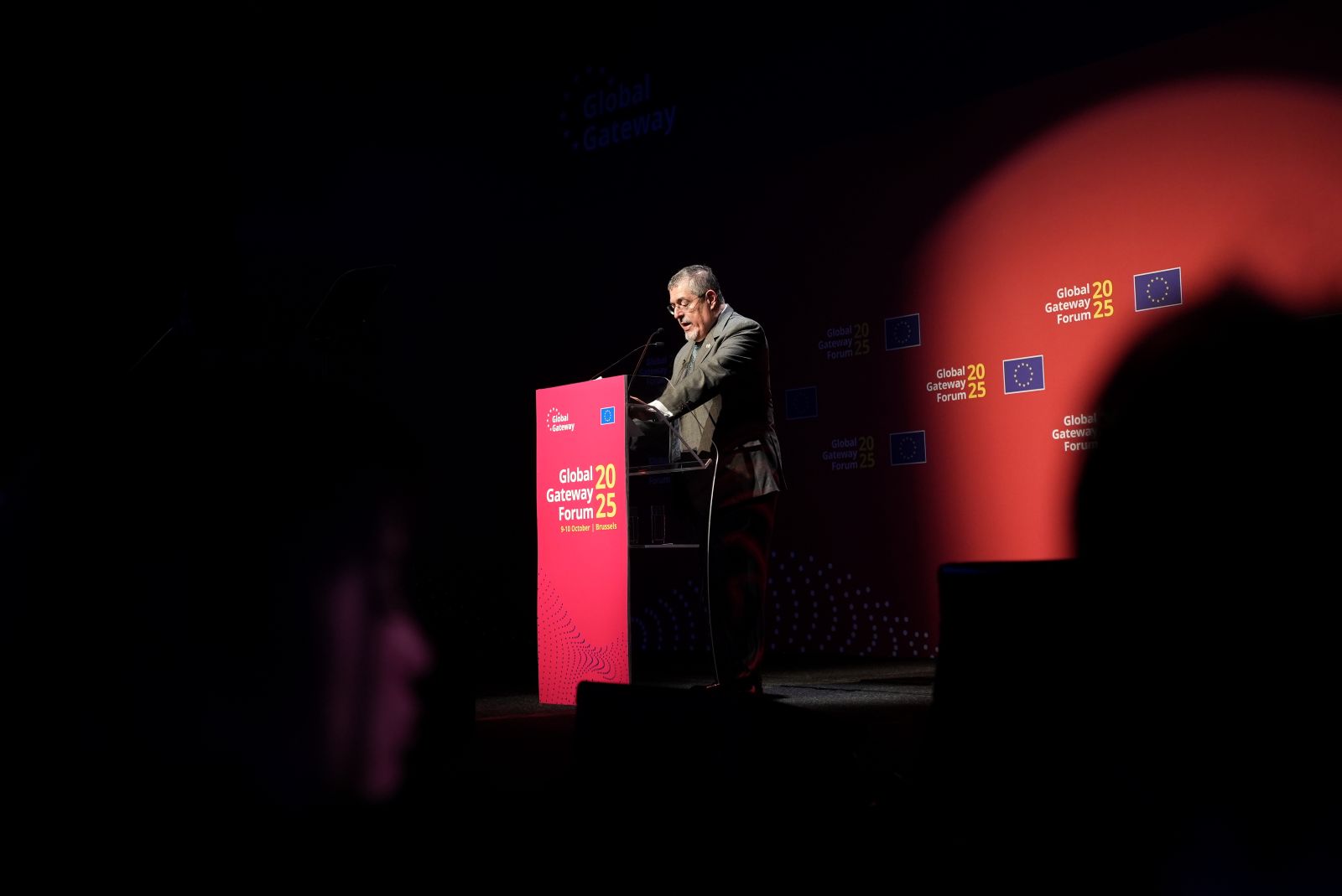 Presidente Arévalo destaca al país como un socio confiable para la inversión