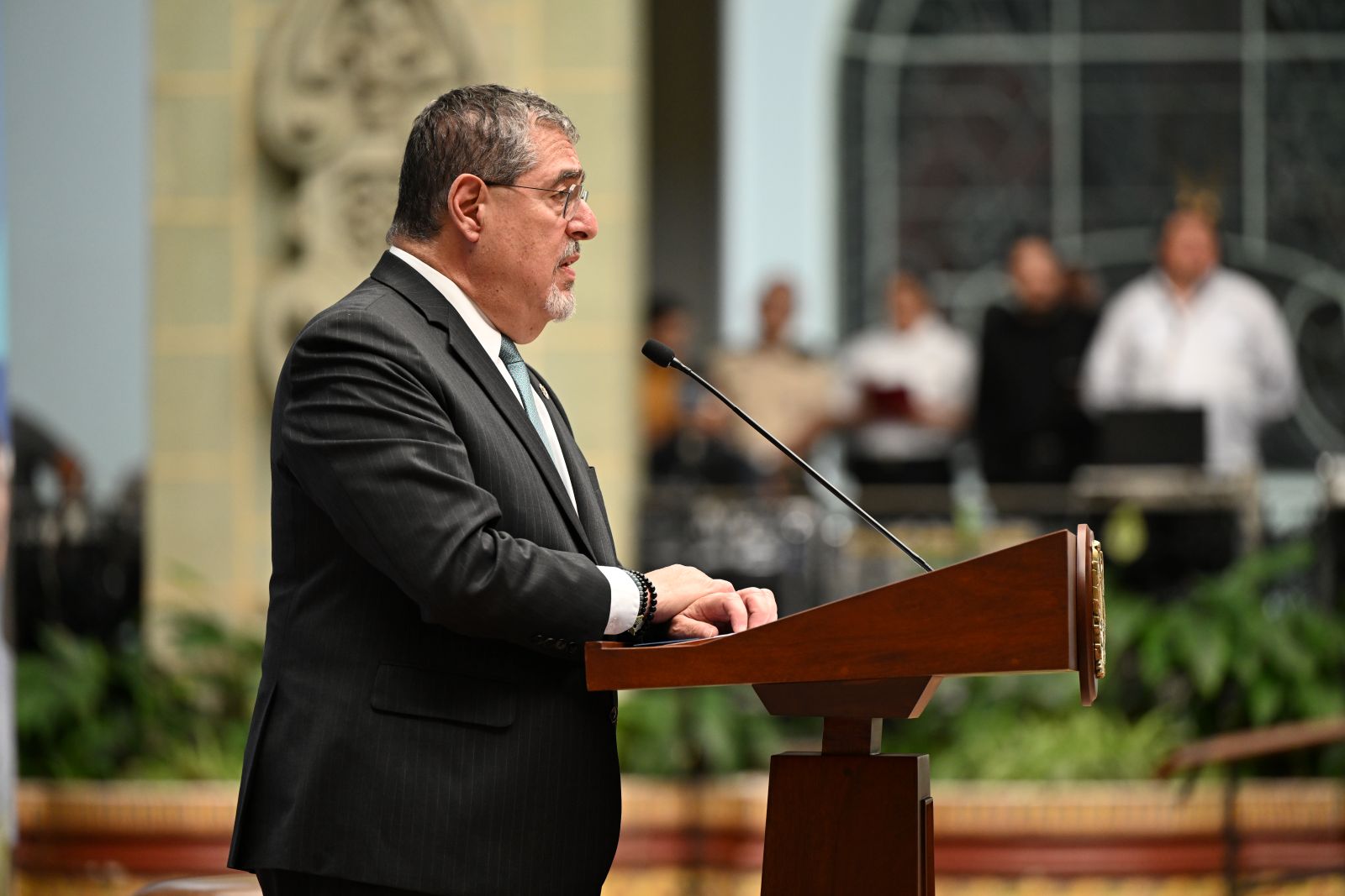 El presidente Bernardo Arévalo se refiere a las acciones que se emprenden para solucionar la crisis en el sistema de seguridad del país.