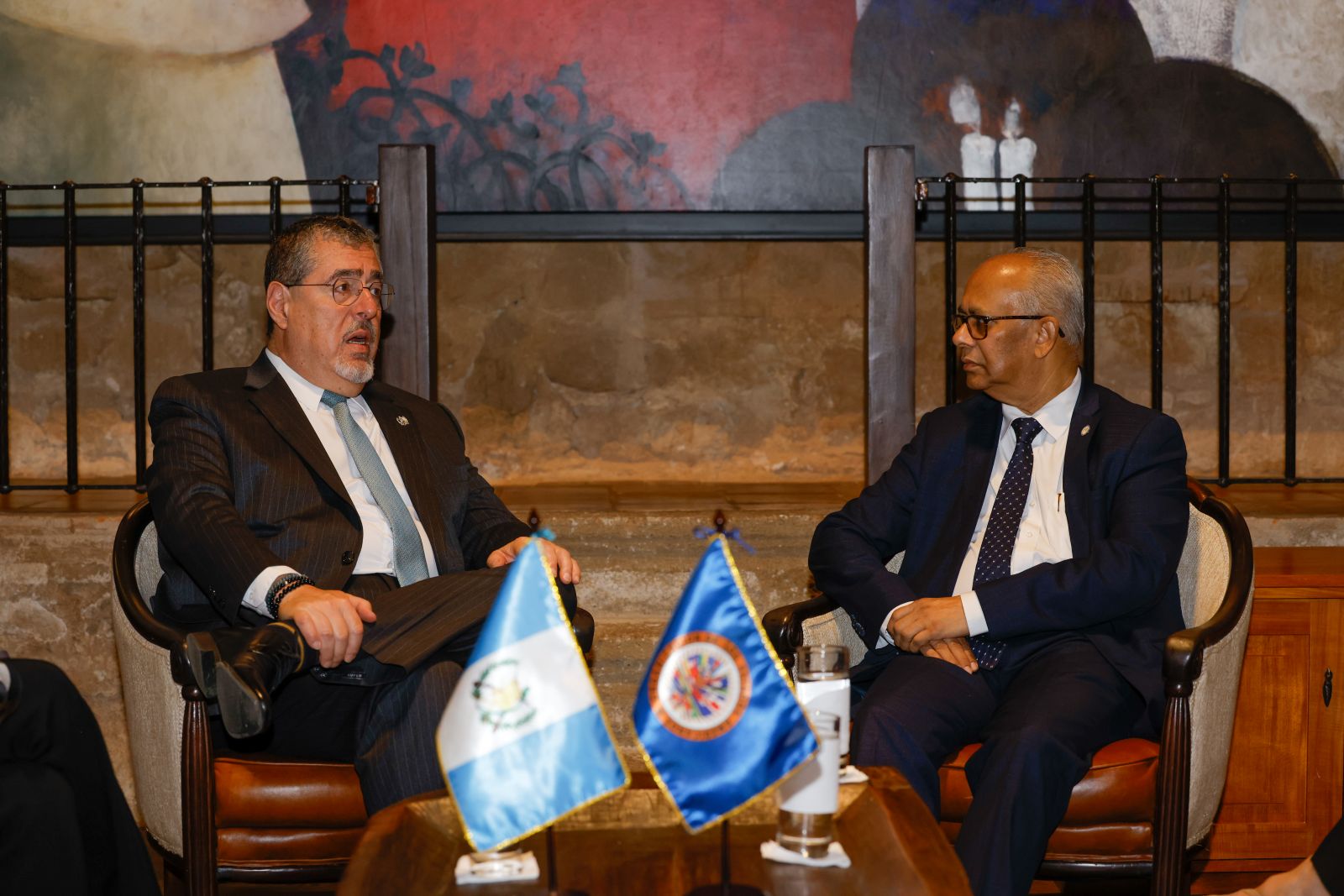 Titular de la OEA reconoce labor de presidente Arévalo por seguridad pública&nbsp;
