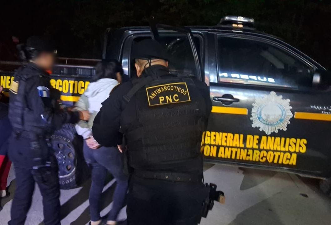 Golpe al narcomenudeo: seis capturados y drogas incautadas en allanamientos en Zacapa