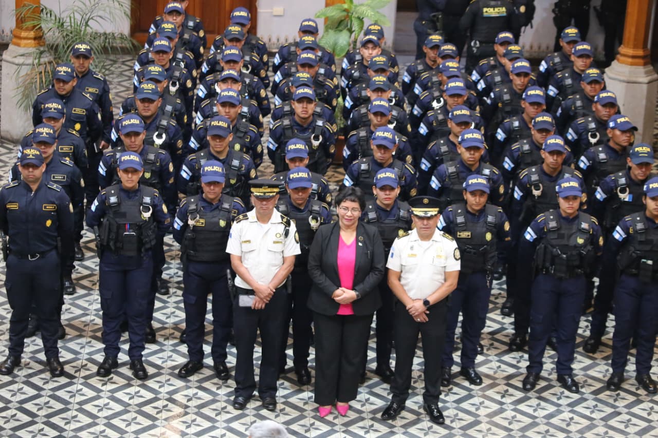 Fortalecimiento de acciones de seguridad con la incorporación de nuevos agentes de PNC en Quetzaltenango