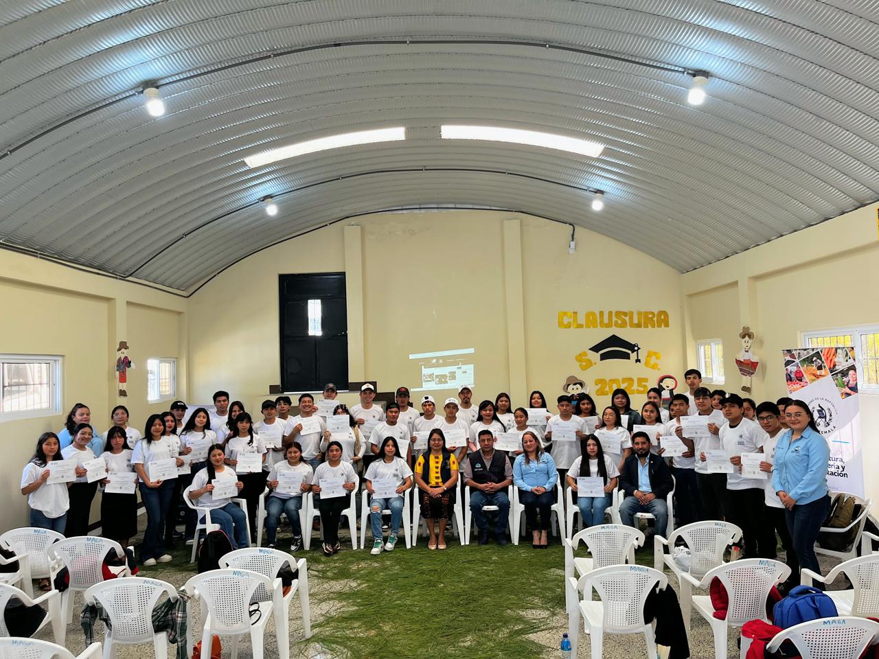 Jóvenes huehuetecos culminan su Servicio Cívico con compromiso por el desarrollo rural