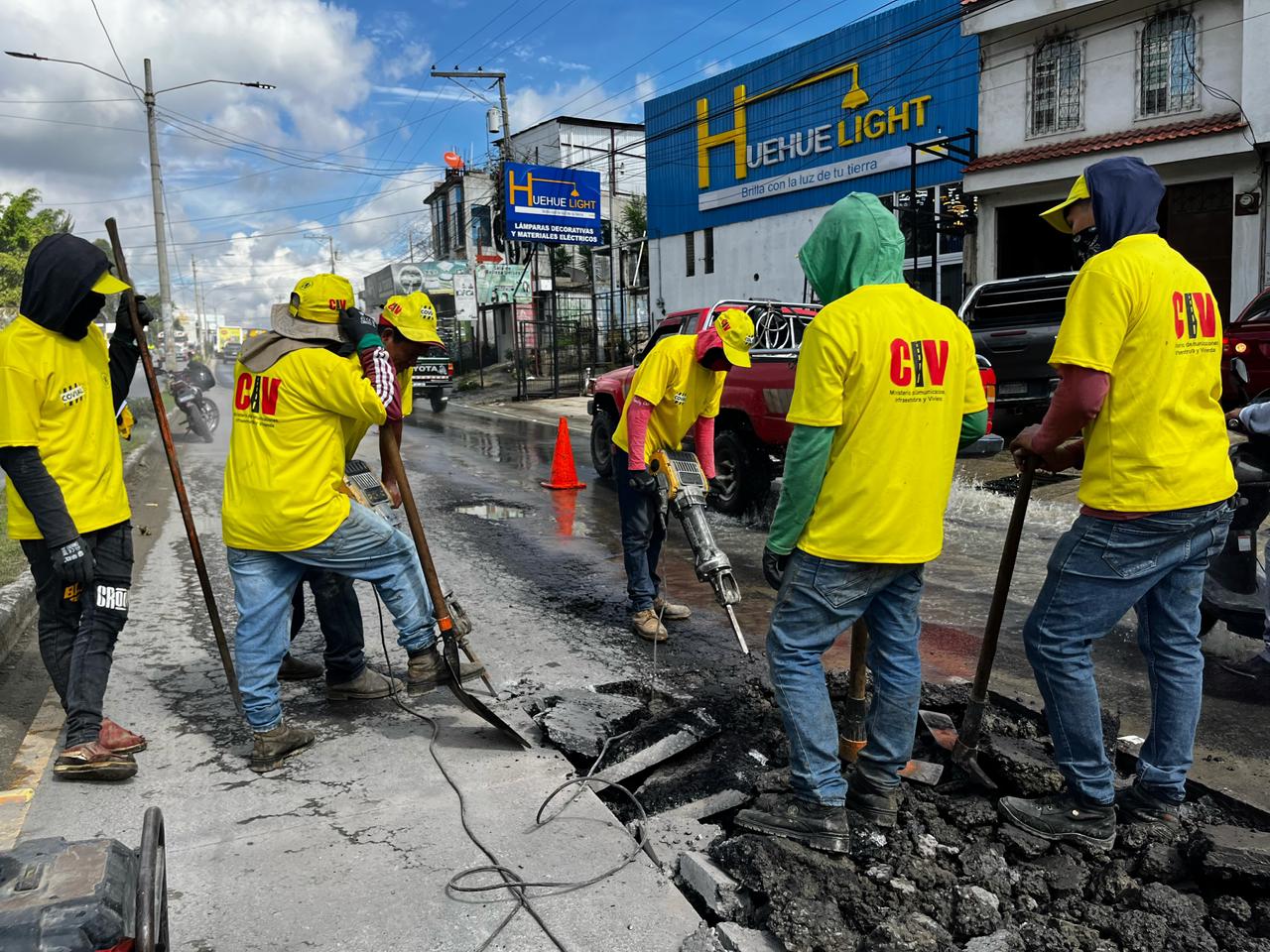 CIV avanza en la recuperación vial en Huehuetenango