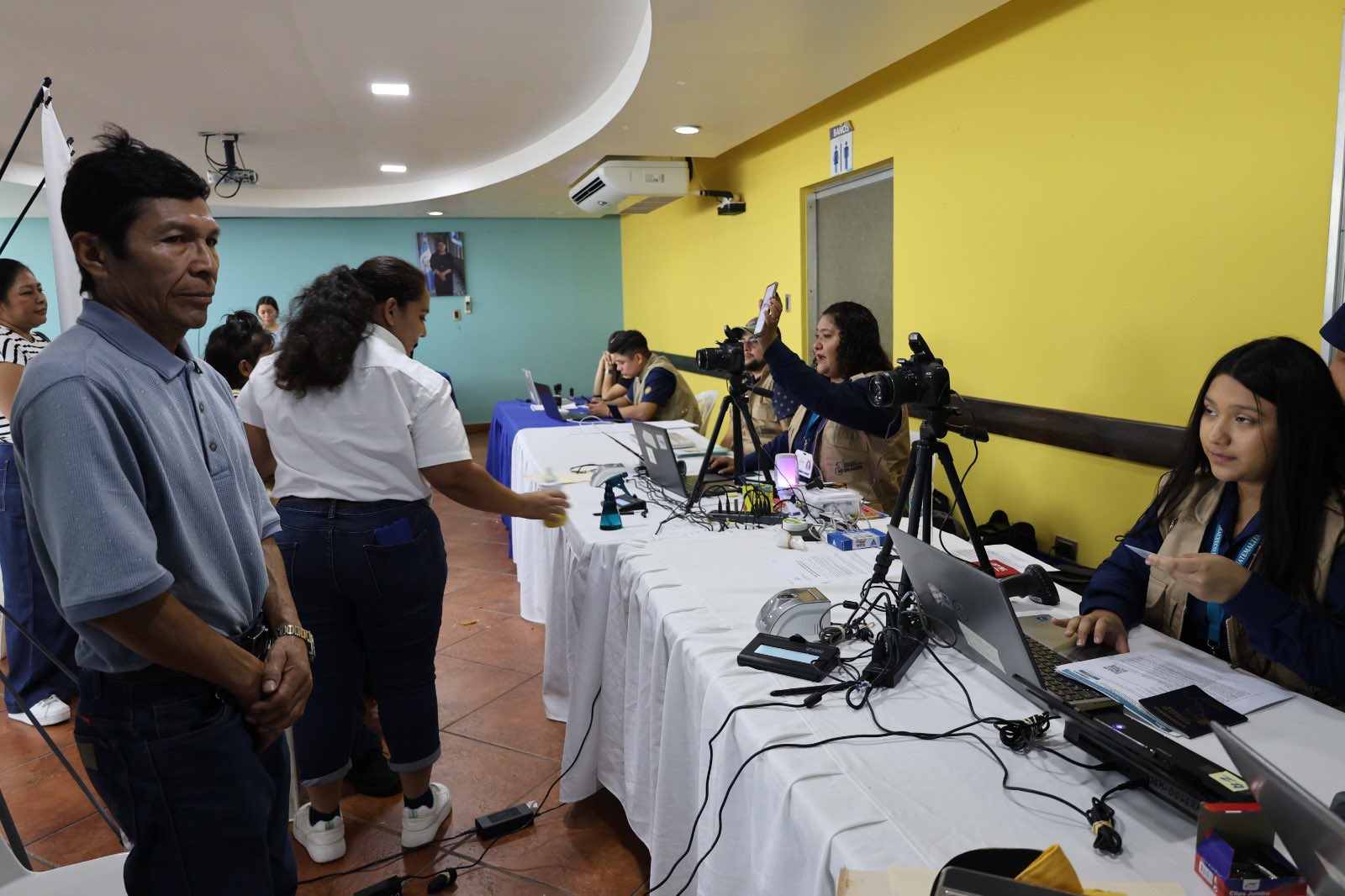 ExpoCAP 2025: Primer día de la jornada informativa, orientada a brindar apoyo y servicios esenciales en Escuintla