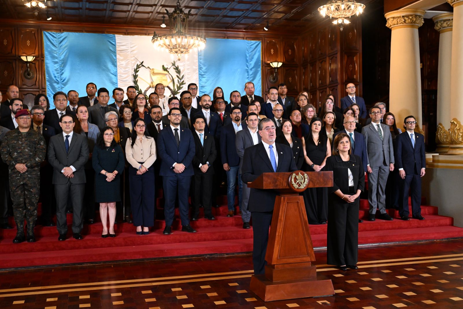 Presidente Arévalo pedirá a la OEA activar la Carta Democrática para proteger la institucionalidad