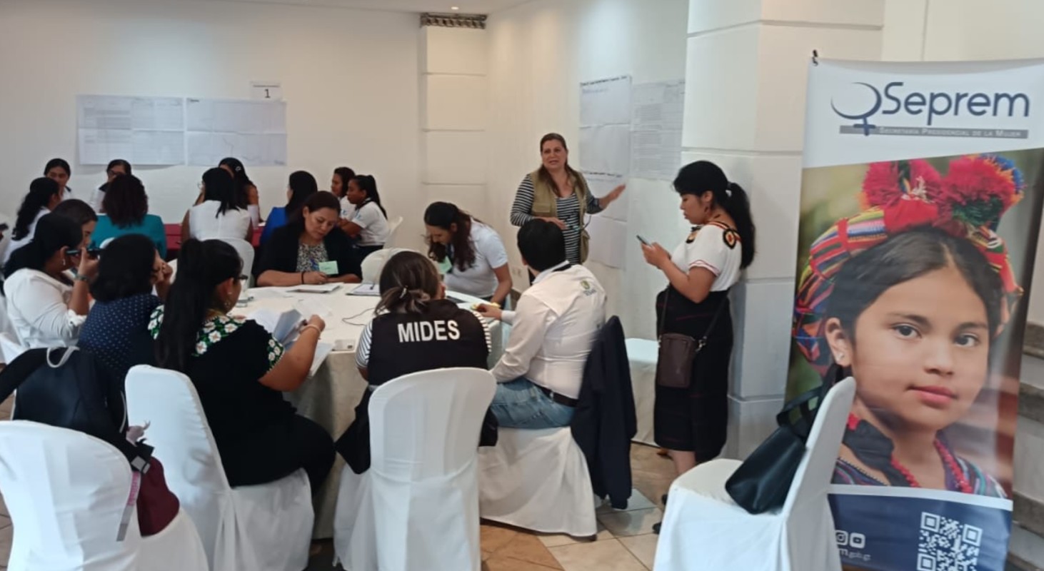 Taller para la actualización de la Política Nacional de Promoción y Desarrollo Integral de las Mujeres en Petén