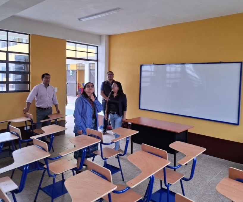 Avanzan obras de infraestructura vial y educativa en San Pedro Yepocapa