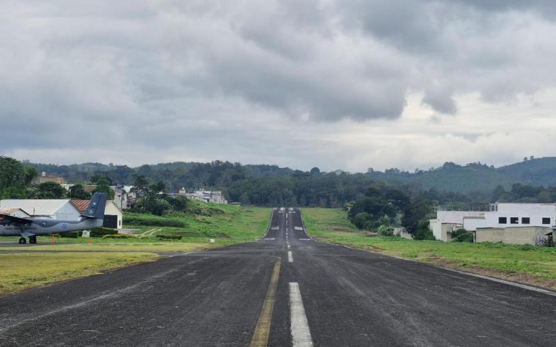 DGAC discute el Plan Maestro de Aeródromos con sectores clave de Cobán./Foto: DGAC..
