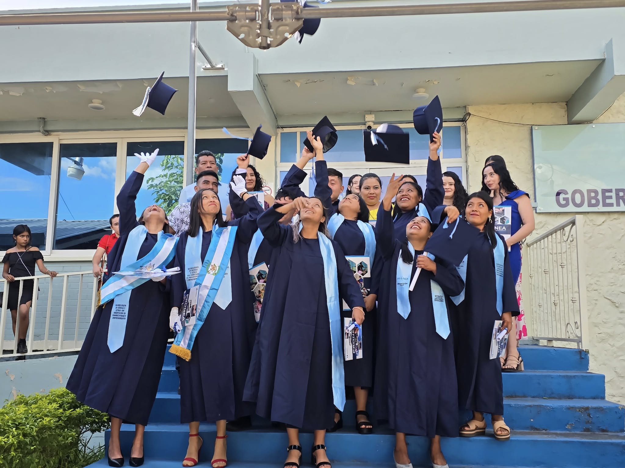Reconocimiento al esfuerzo académico de los nuevos graduandos en Chiquimula