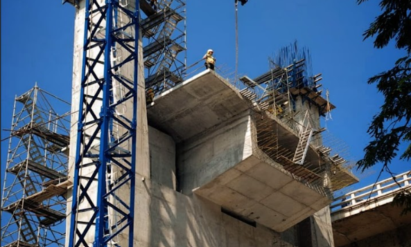 La construcción del puente Corozal en San Antonio La Paz, El Progreso ya cuenta con un 54% de avance