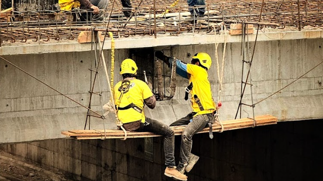 Avanza fase estructural de paso a desnivel en Quetzaltenango