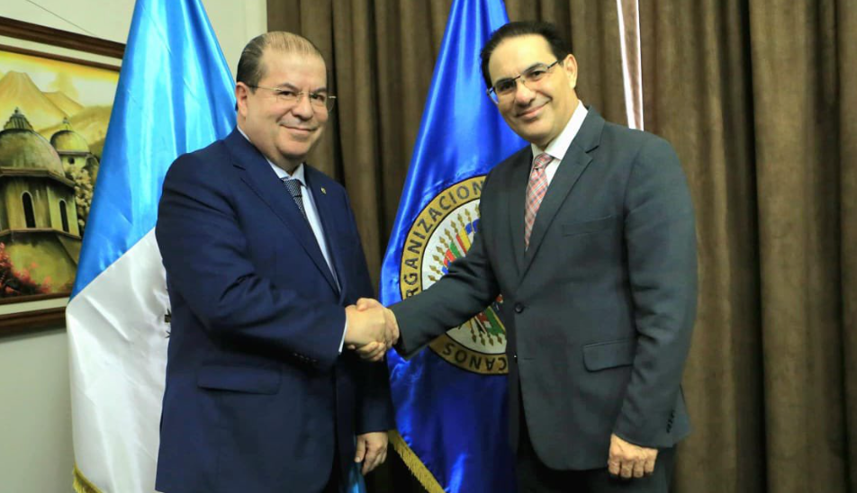 Este acercamiento consolida una relación de amistad y cooperación constante entre el Gobierno de Guatemala y la OEA. / Foto: Mingob.