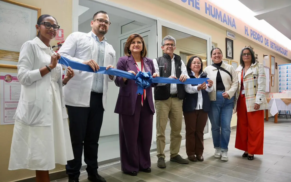 Entregan instalaciones renovadas del banco de leche humana y otros servicios en el Hospital Pedro de Bethancourt. (Foto: MSPAS)