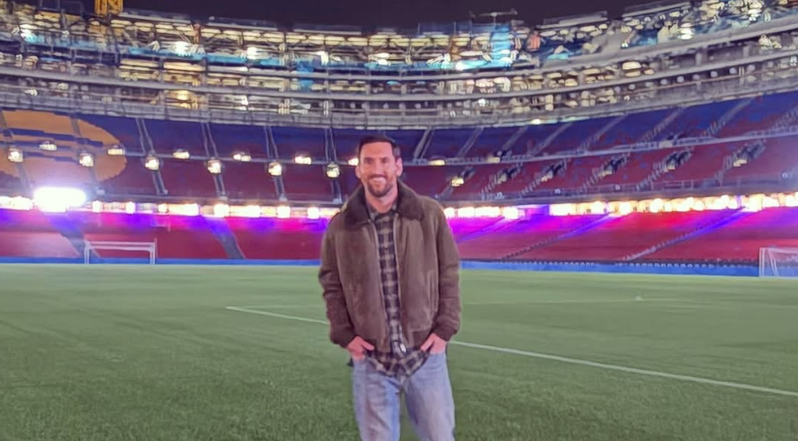 Messi vuelve al Camp Nou y emociona al barcelonismo