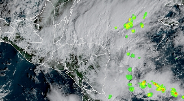 Conred recomienda tomar precauciones ante fuertes vientos./Foto: NOAA.