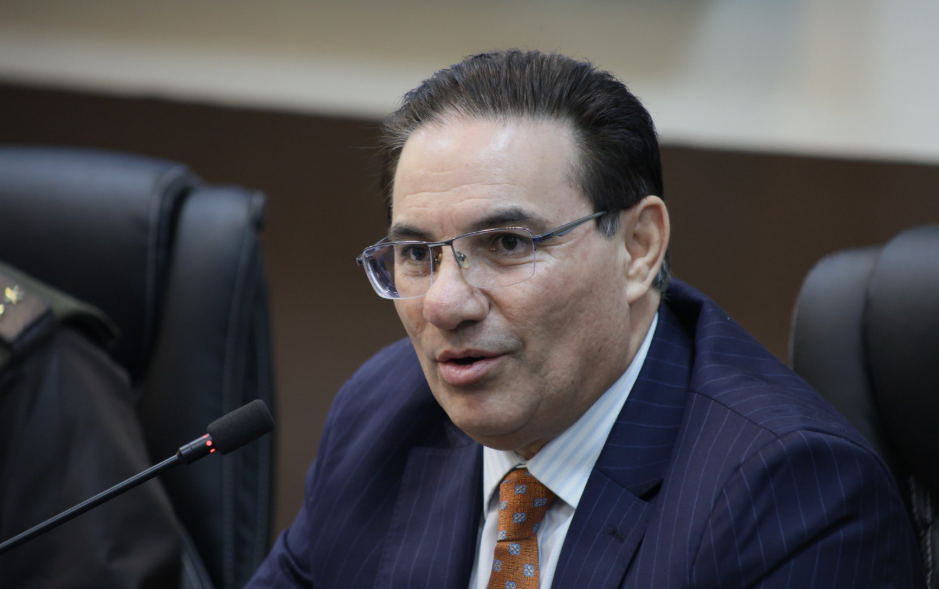 Ministro Villeda anuncia acciones legales tras ser excluido del proceso para Fiscal General