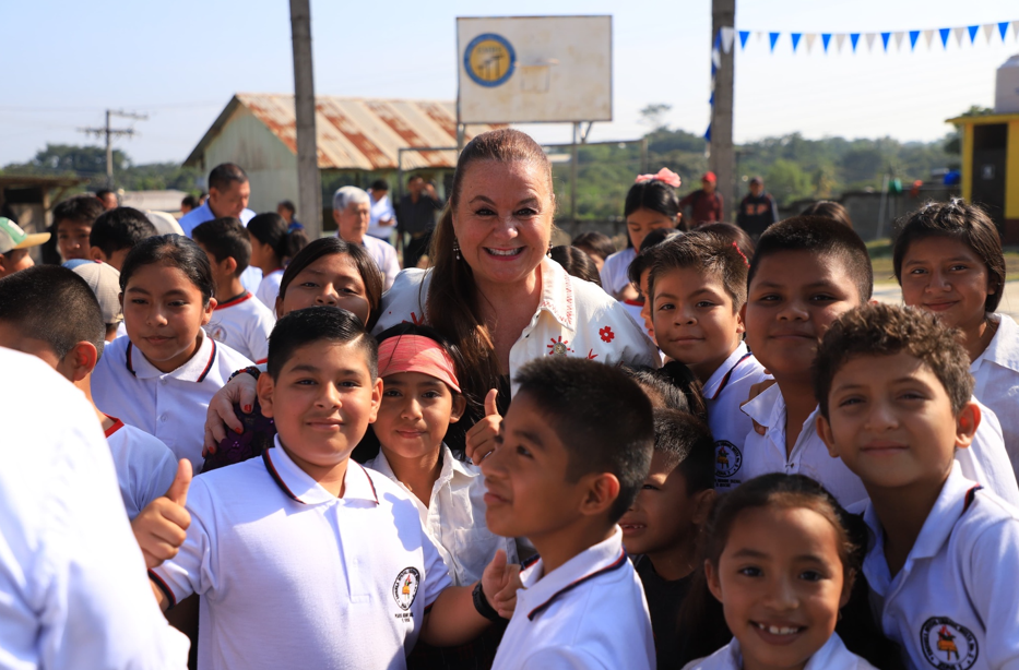 Ministerio de Educación consolida avances históricos en infraestructura, transparencia y programas de apoyo escolar