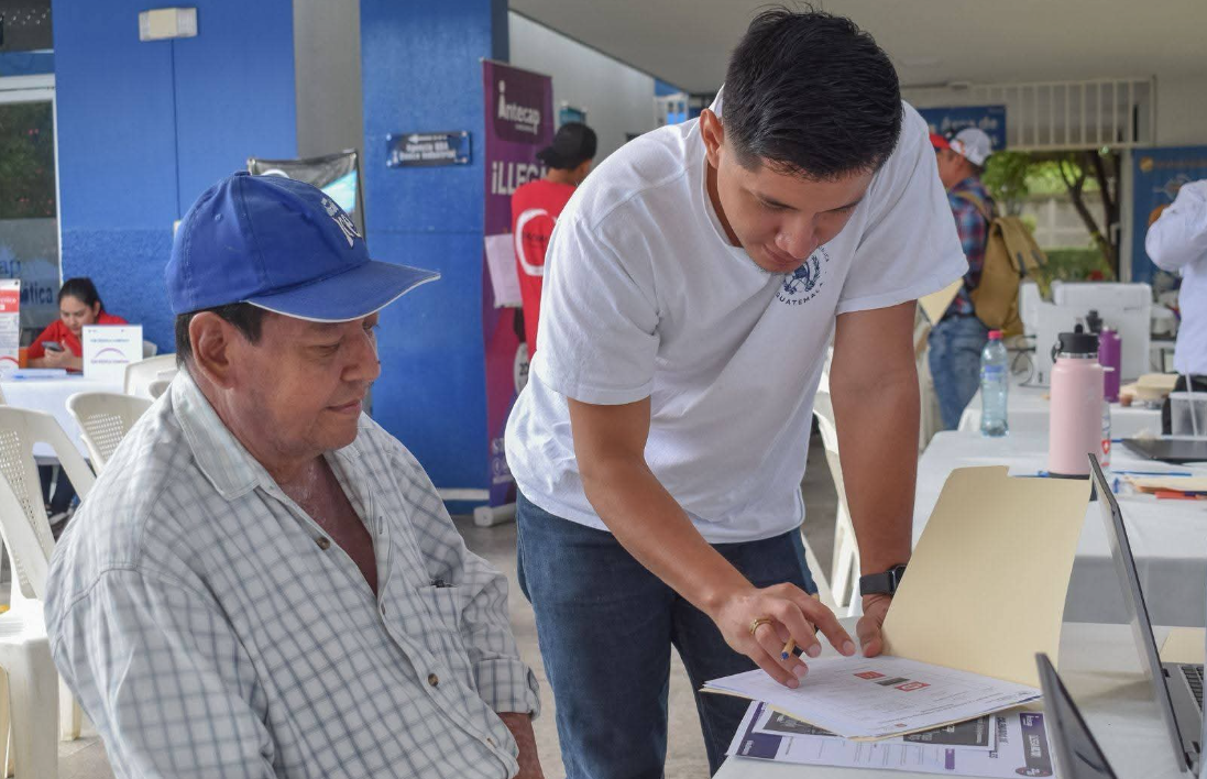 Mintrab organiza feria de empleo para guatemaltecos mayores de 55 años. / Foto: Mintrab.