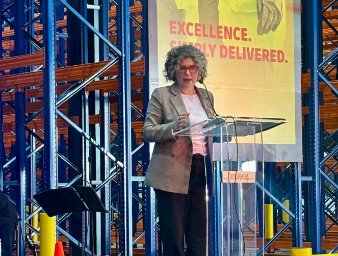 Inauguran centro logístico de DHL en Villa Nueva