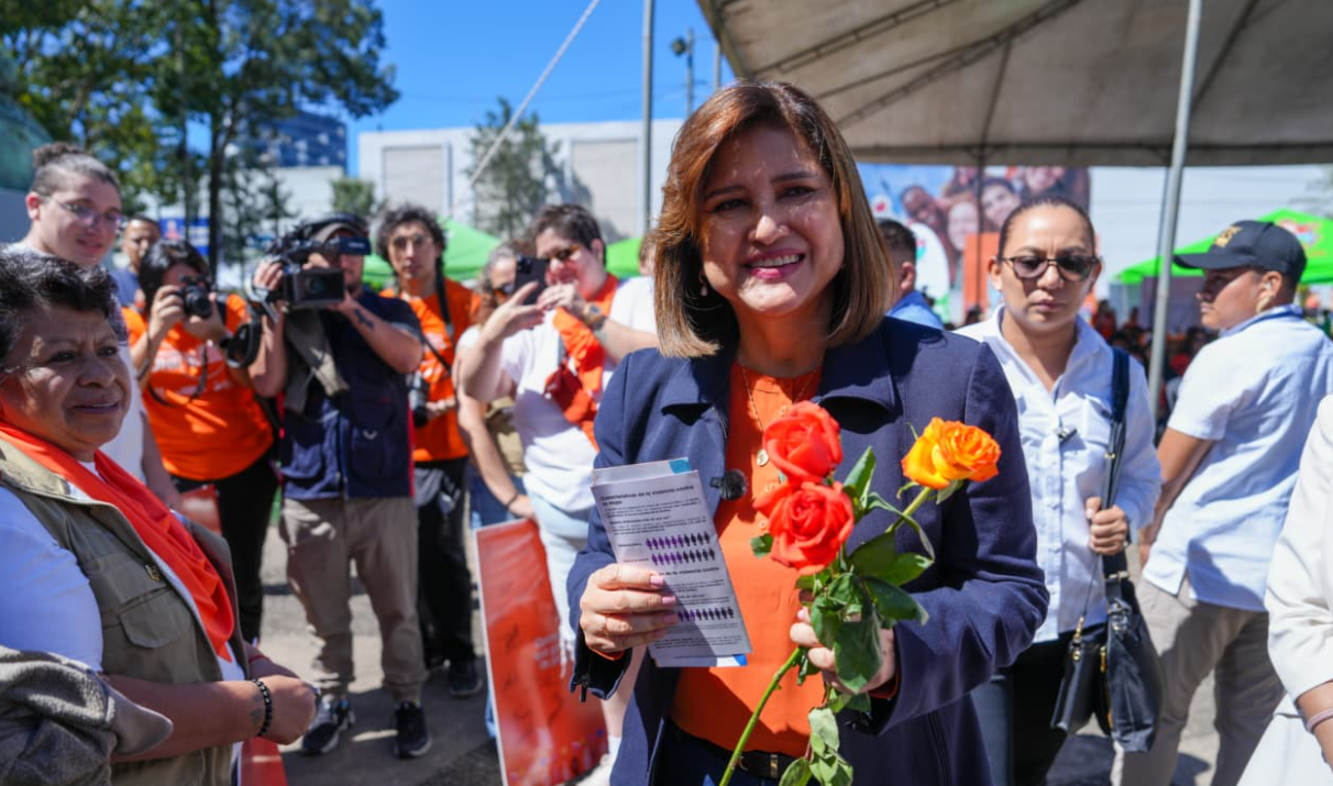 Vicepresidenta Karin Herrera se suma a la Ruta Naranja y hace llamado urgente a frenar la violencia contra mujeres y niñas