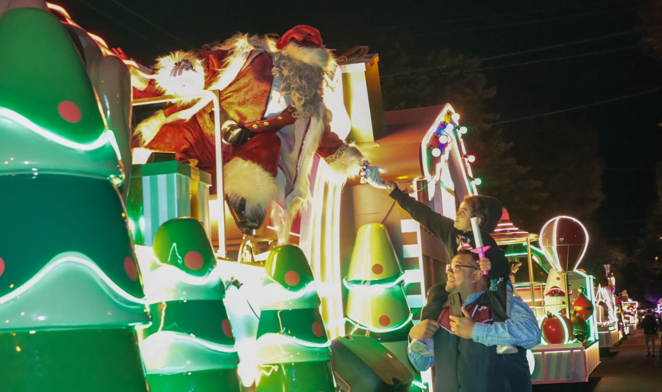 Así serán los recorridos de los desfiles navideños 2025