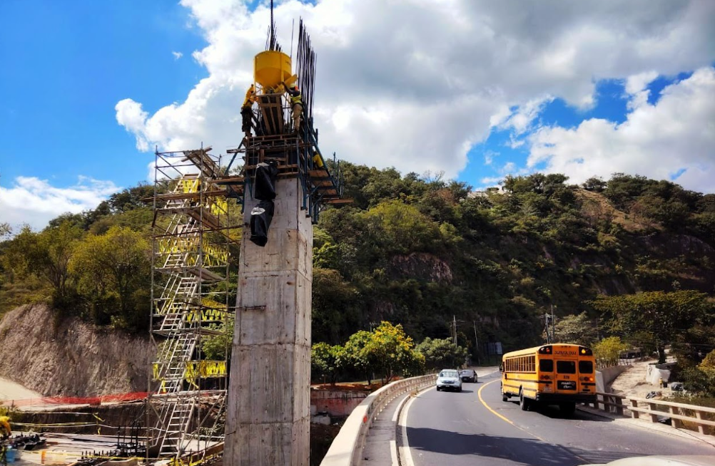 Puente corozal avanza con la fundición de sus pilotes./Foto: DGC.