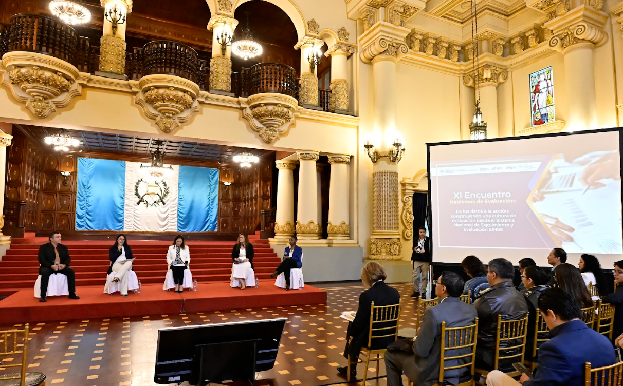 Realizan XI Encuentro Hablemos de Evaluación: De los datos a la acción