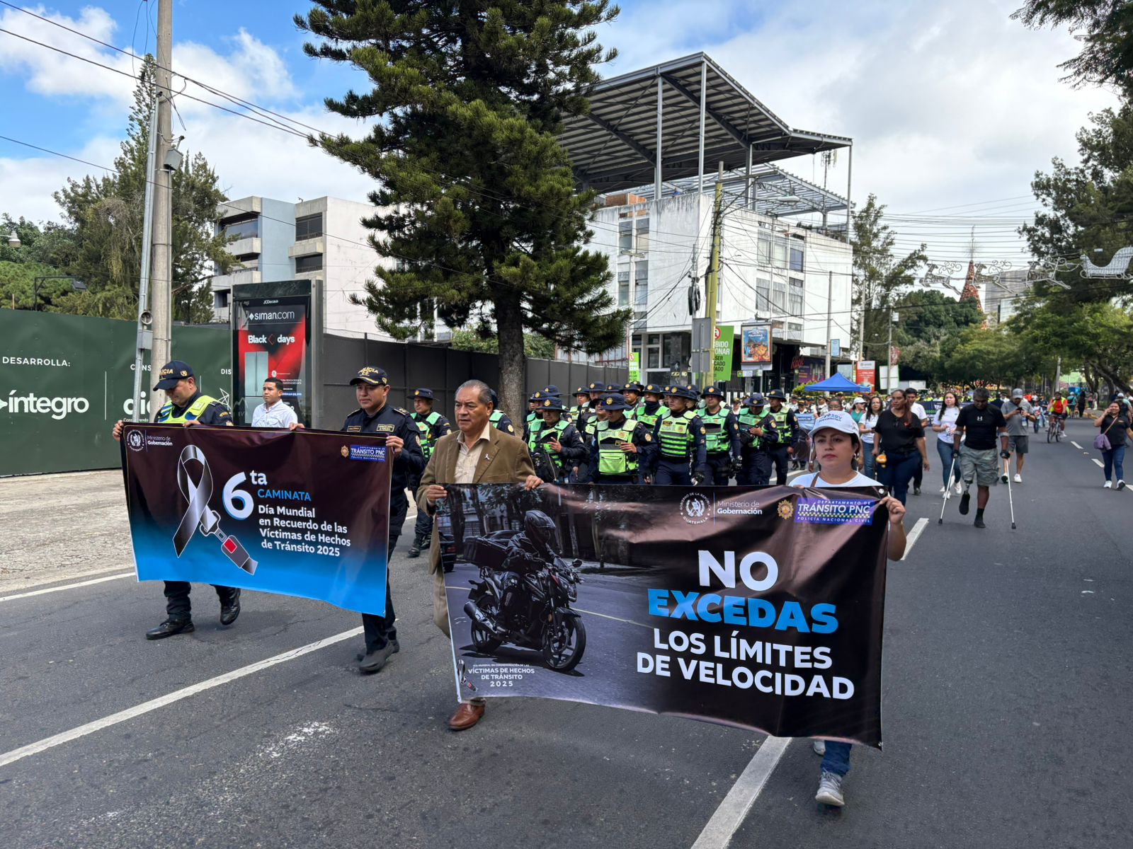 Marcha en memoria de las víctimas de accidentes de tránsito. / Foto: DT-PNC,